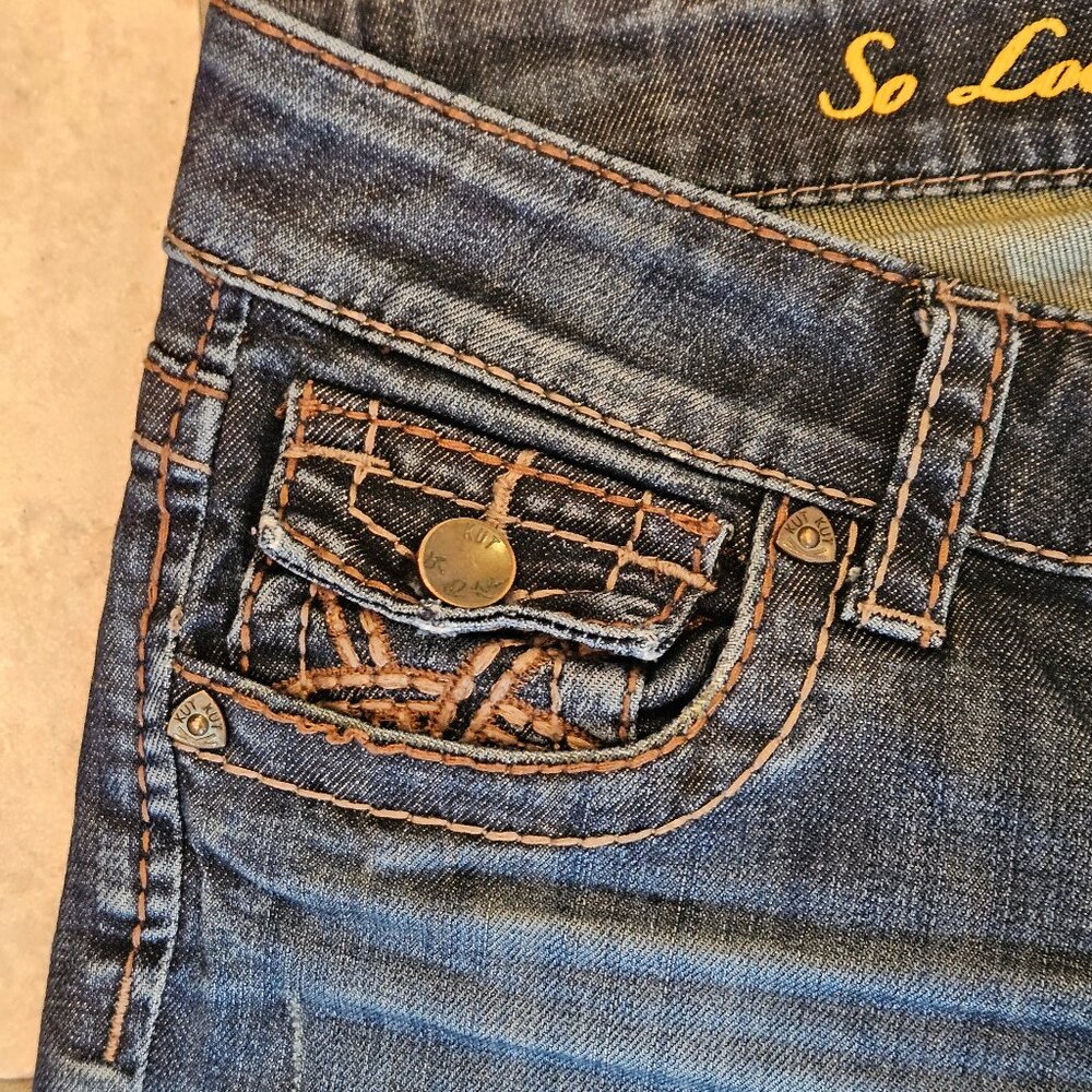 Kut from the Kloth Women's "So Low" Jeans, Size 6 - Picture 5 of 15
